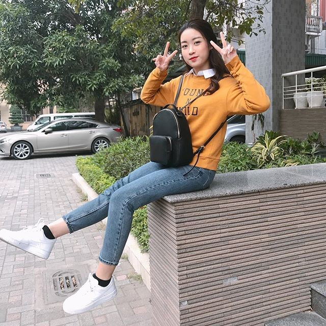 Hoa hậu Đỗ Mỹ Linh Và thời trang đời thường.