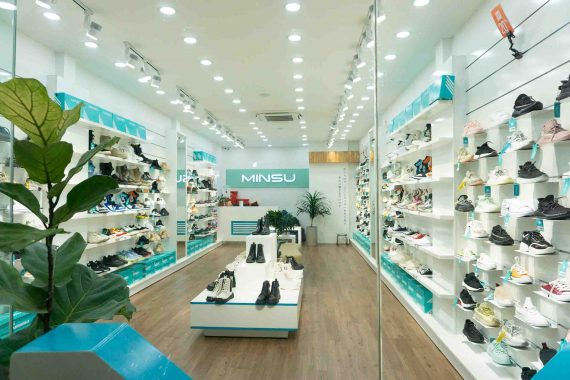 Cửa hàng giày thể thao Thủ Đức summer sale giày thể thao