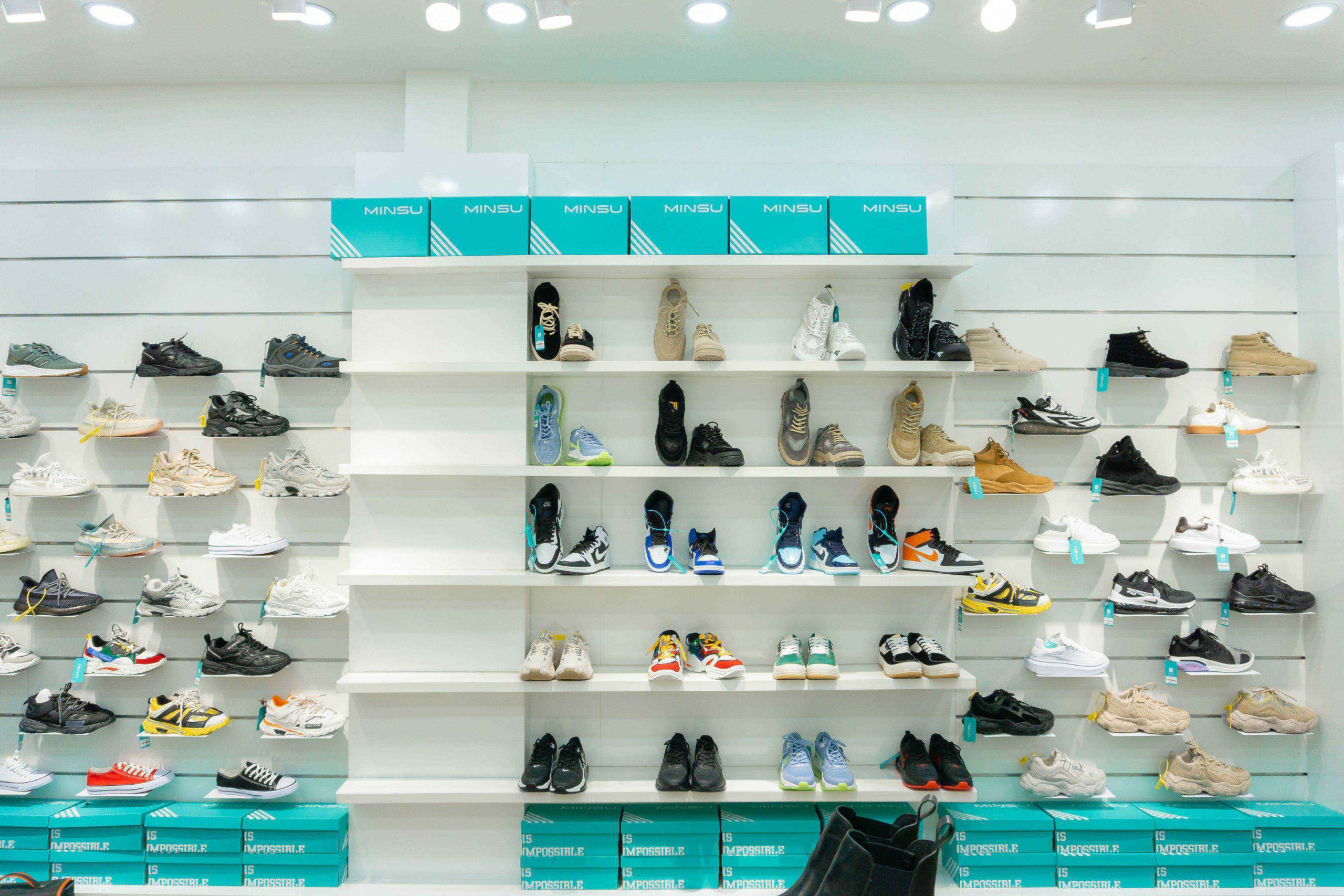 sản phẩm giày thể thao MINSU