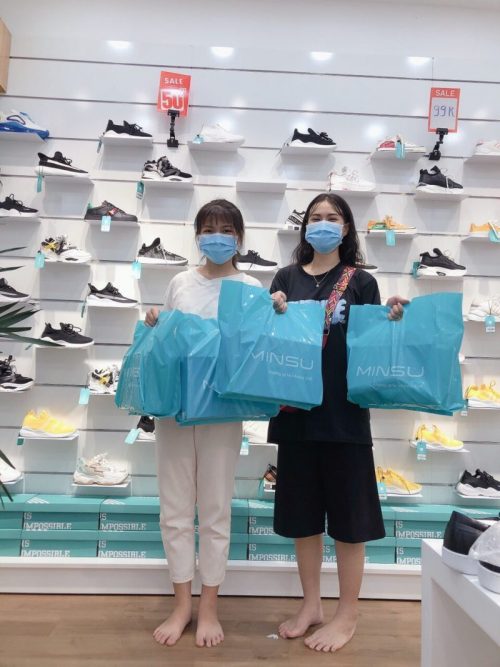 Trãi nghiệm mua giày tại MINSU SHOP