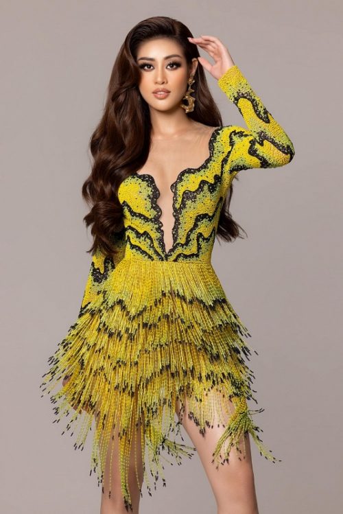 Khánh Vân diện thiết kế ruộng bậc thang