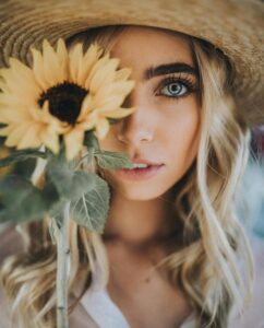 những đôi giày thể thao cá tính nhất 2020